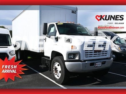 2005 GMC Box Truck 6500 Truck