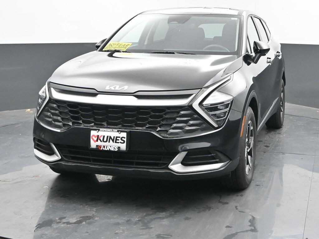 Used 2024 Kia Sportage LX SUV