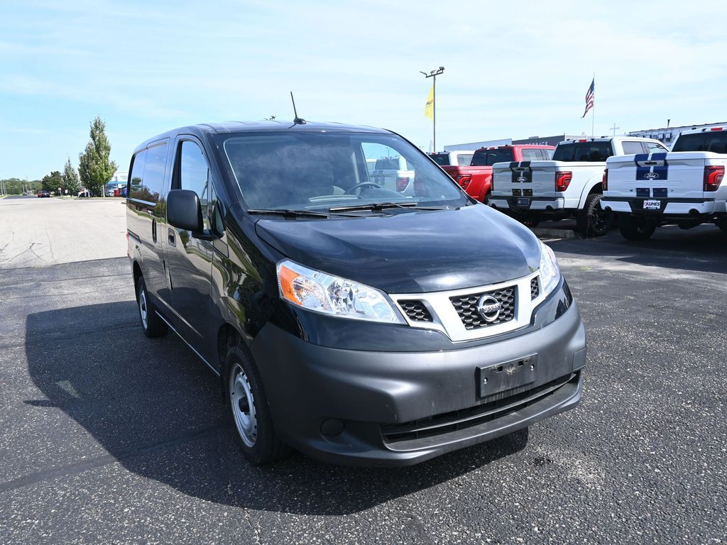 2020 Nissan NV200 S photo 3