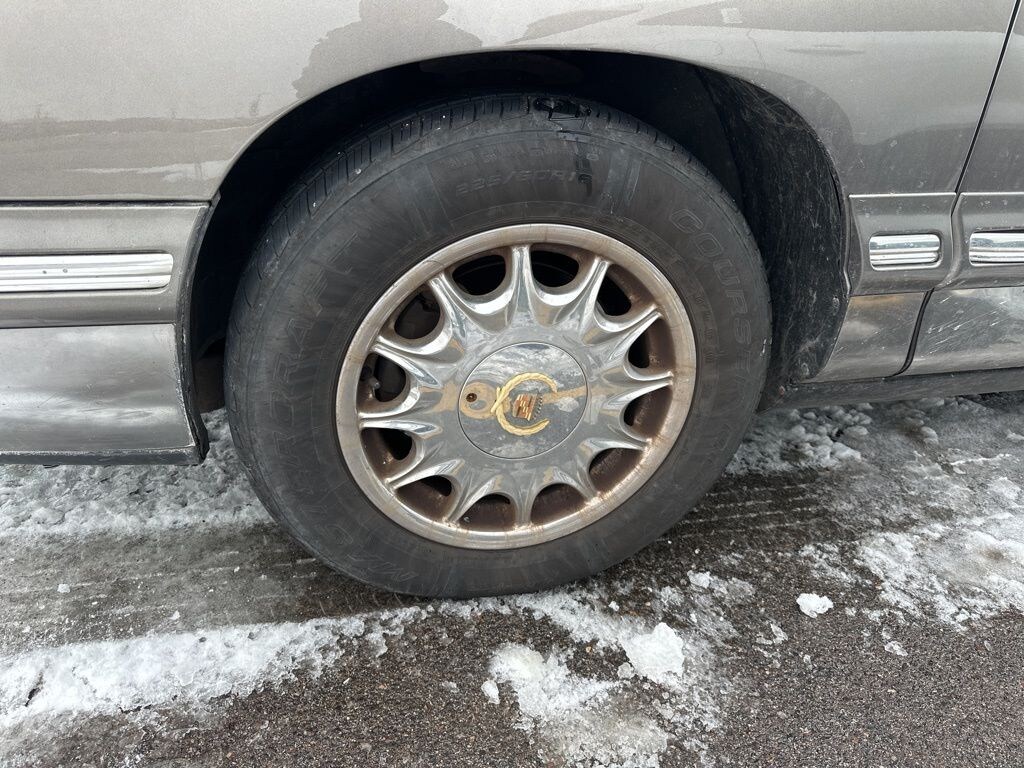 Used 1998 CADILLAC DeVille Base Sedan