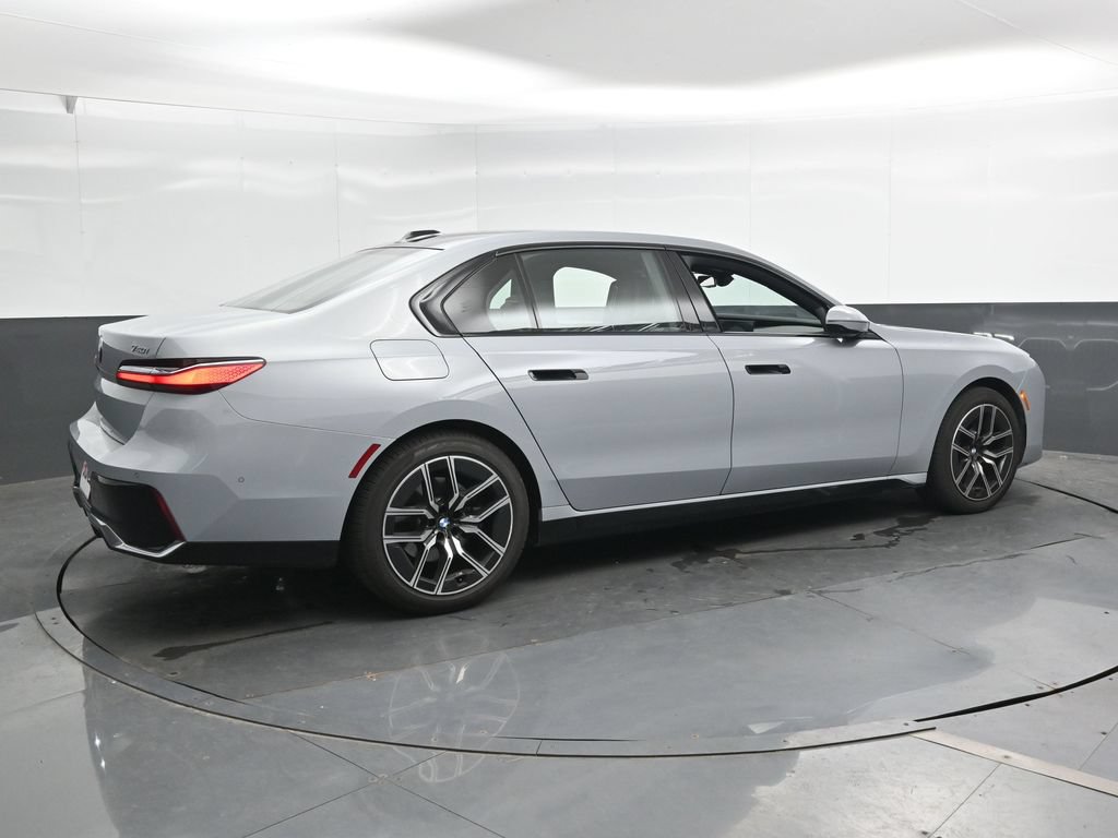 Used 2026 BMW 740i xDrive Sedan