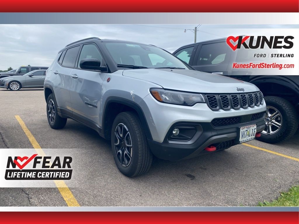 Used 2025 Jeep Compass Trailhawk SUV