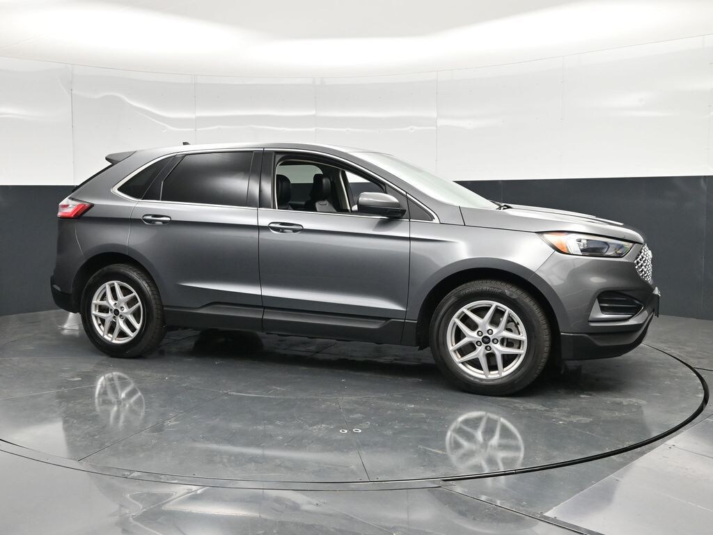 Certified 2024 Ford Edge SUV