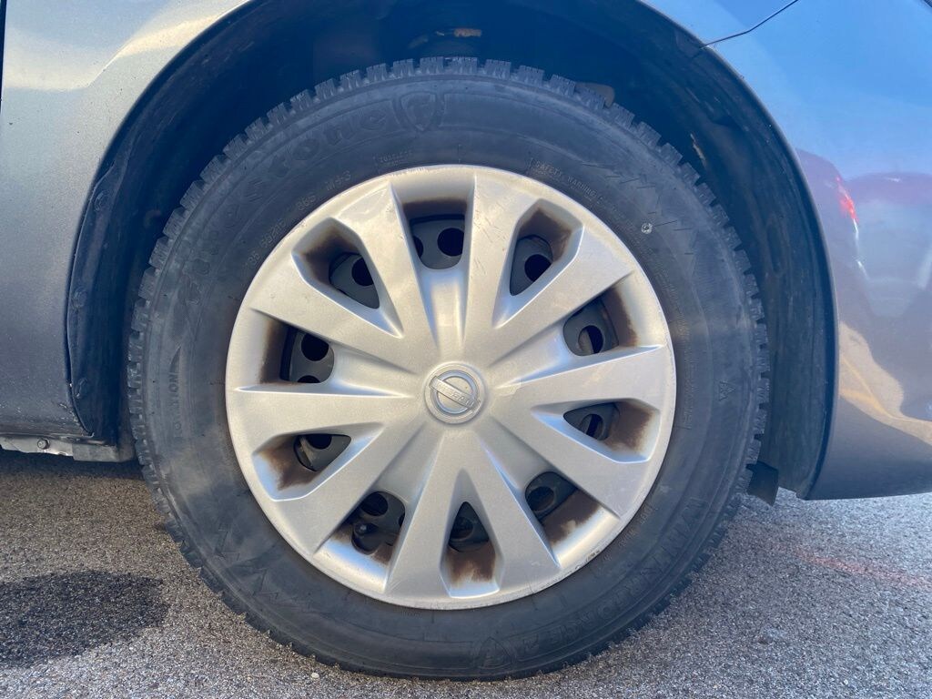 Used 2017 Nissan Versa 1.6 SV Sedan