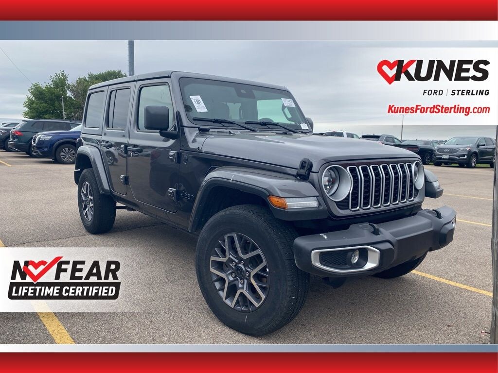 Used 2025 Jeep Wrangler Sahara SUV