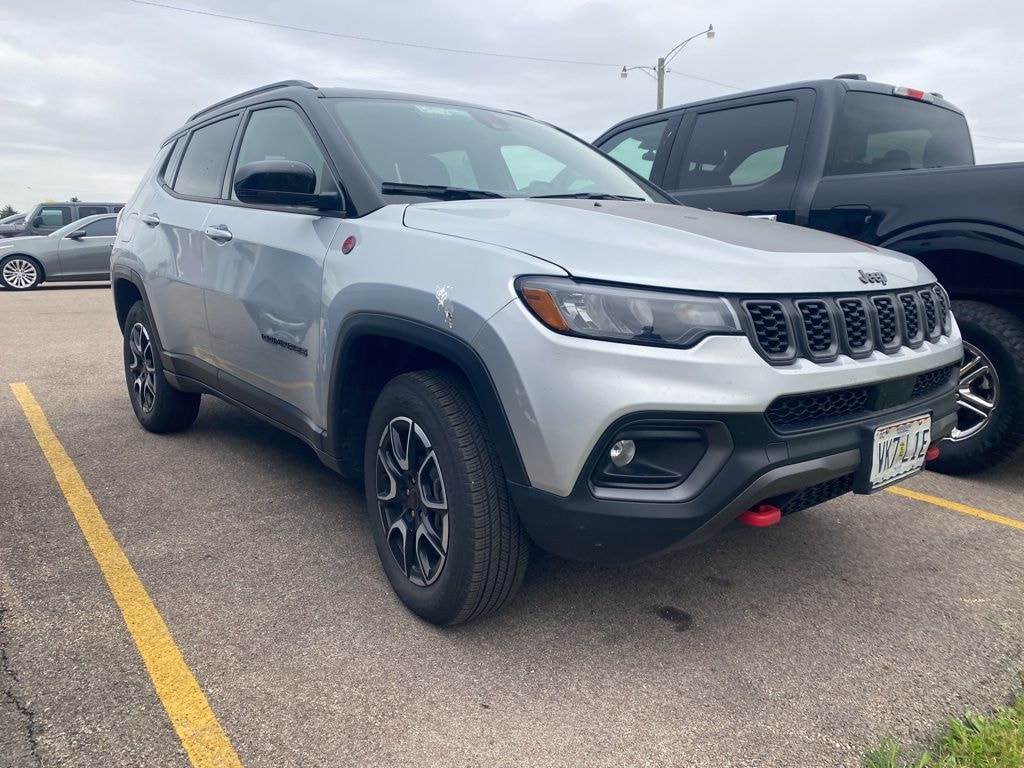 Used 2025 Jeep Compass Trailhawk SUV