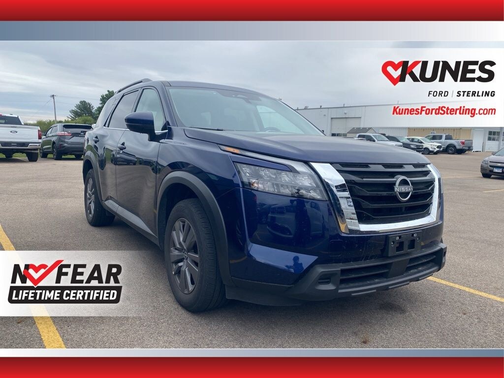 Used 2025 Nissan Pathfinder SV SUV