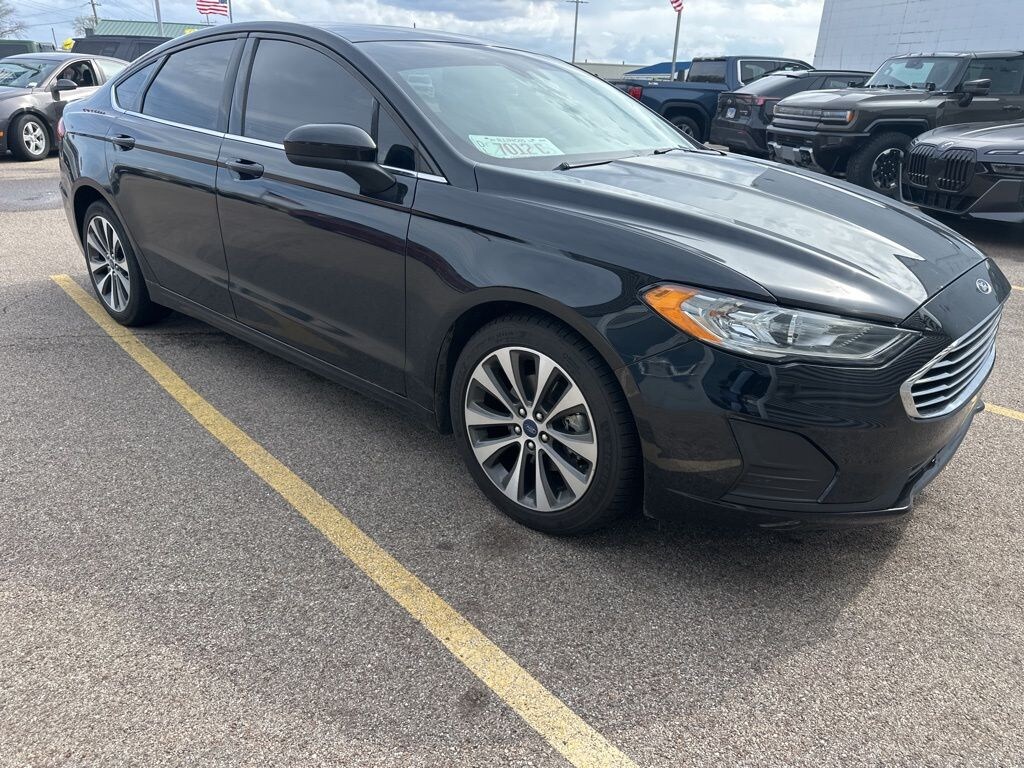 Used 2019 Ford Fusion SE Sedan