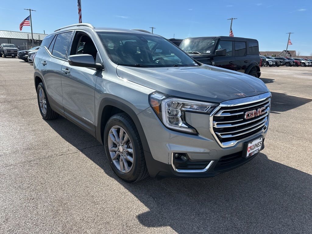 Certified 2024 GMC Terrain SLT SUV
