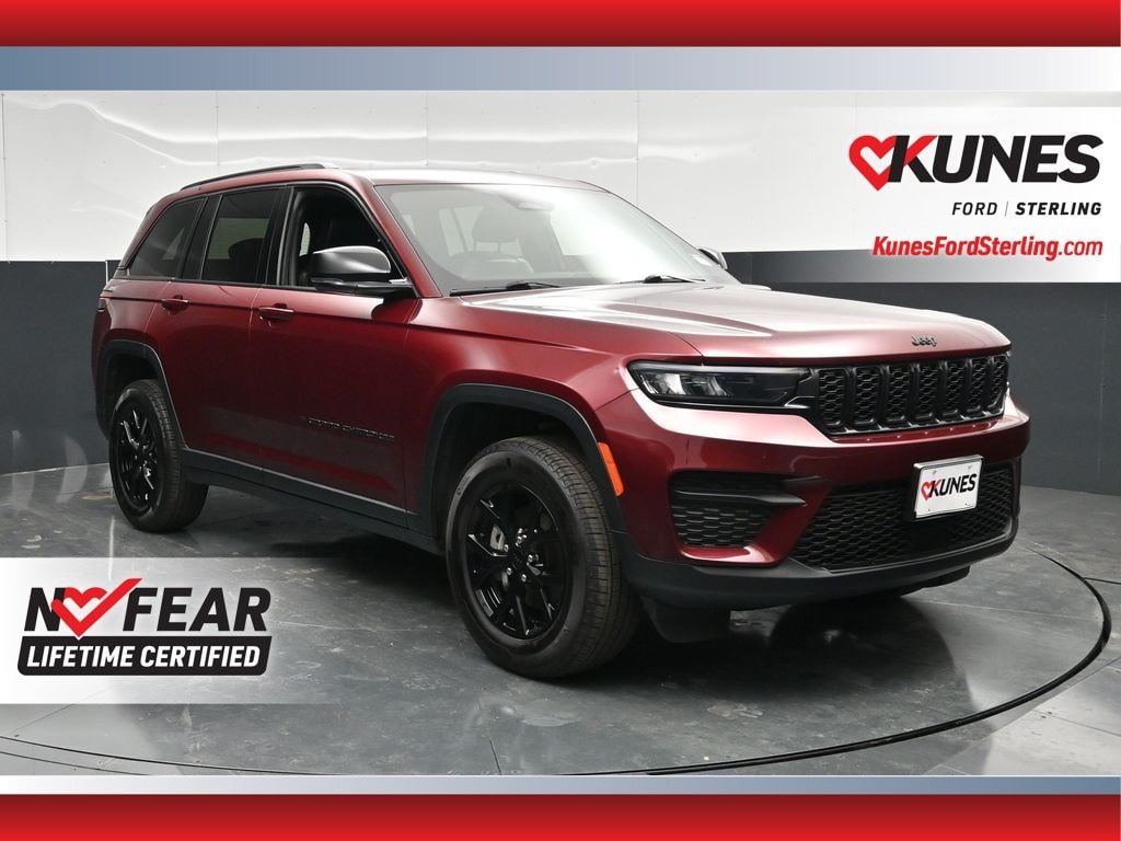 Used 2025 Jeep Grand Cherokee Laredo SUV