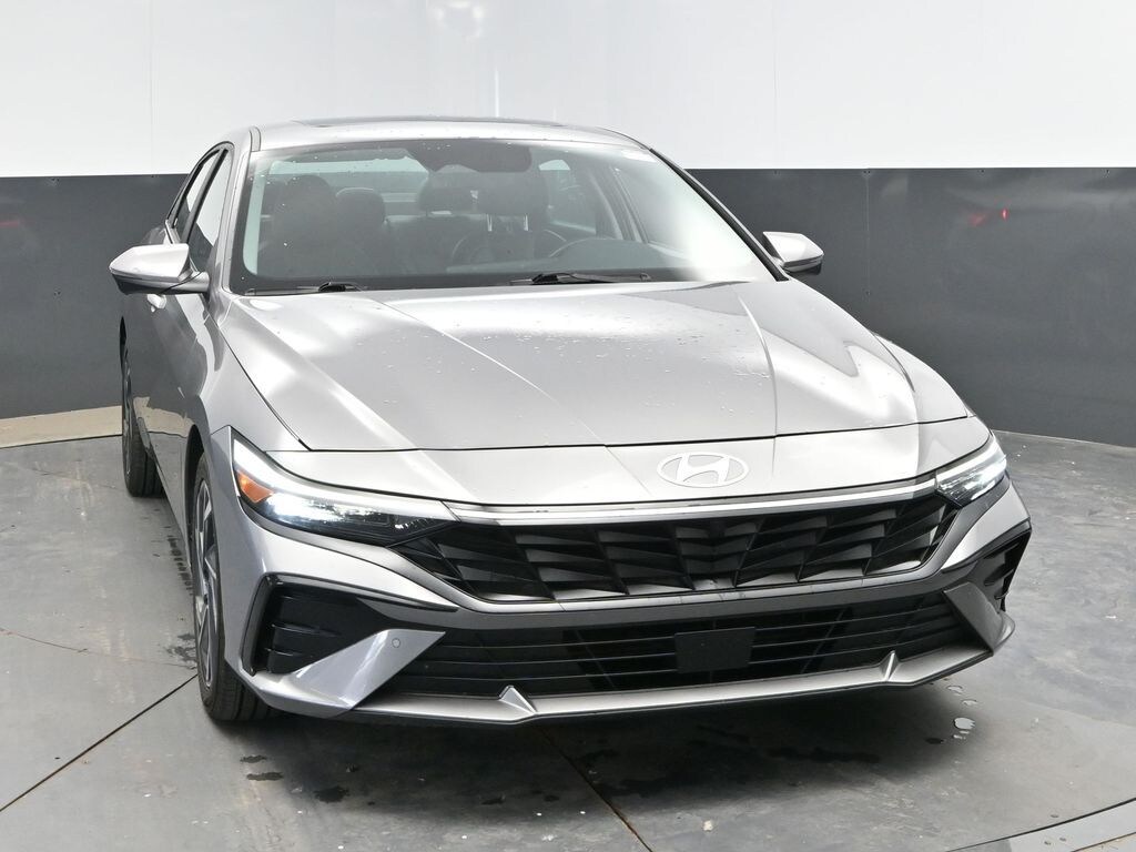 Used 2024 Hyundai Elantra Limited Sedan