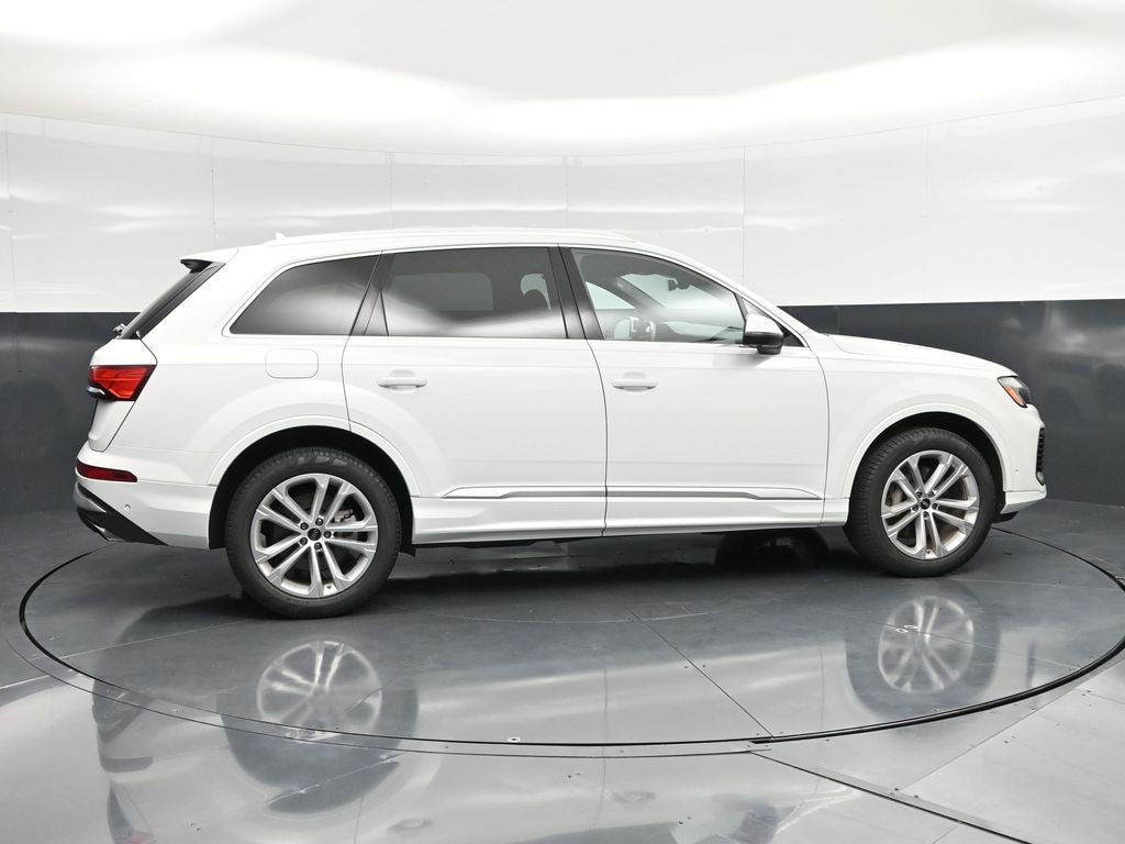 Certified 2025 Audi Q7 55 Premium SUV