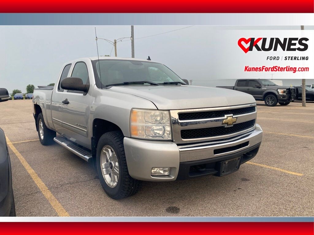 Used 2011 Chevrolet Silverado 1500 LT Truck Extended Cab
