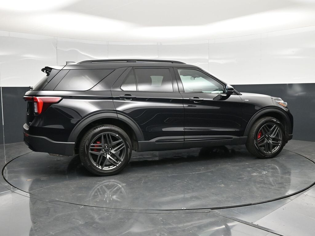 Used 2025 Ford Explorer ST-Line SUV