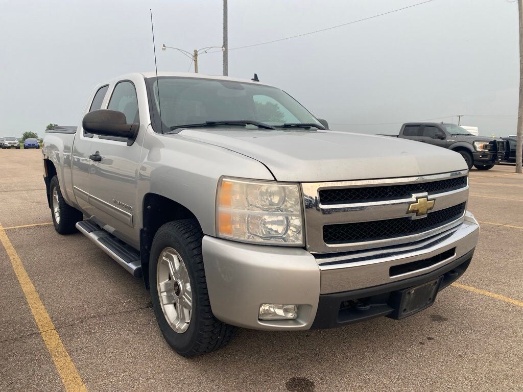 Used 2011 Chevrolet Silverado 1500 LT Truck Extended Cab