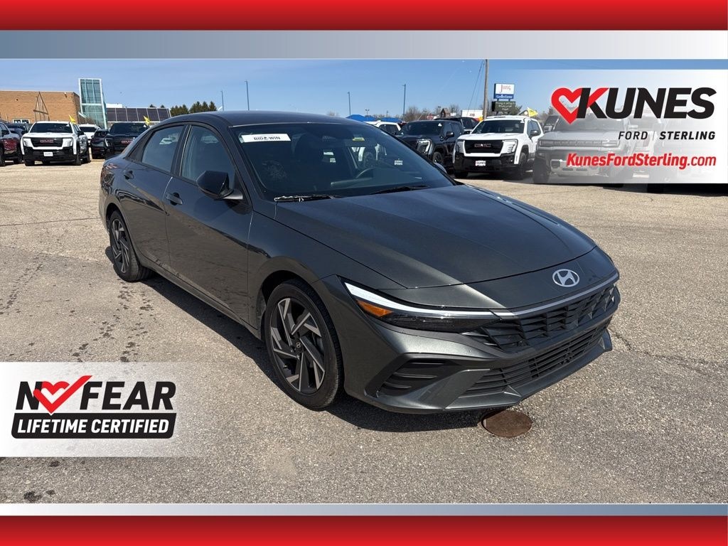 Used 2025 Hyundai Elantra SEL Sport Sedan