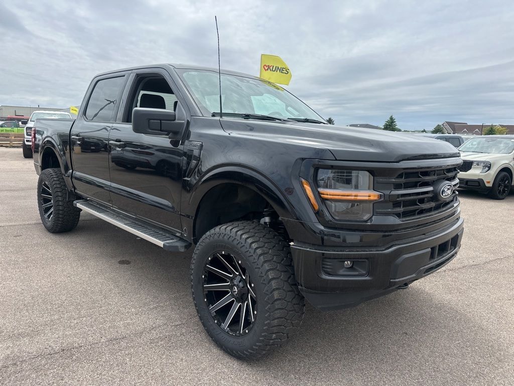Used 2025 Ford F-150 XLT Truck SuperCrew Cab