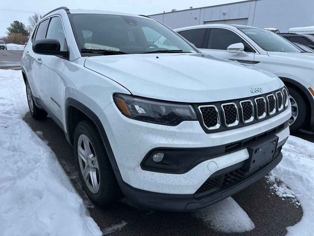 Used 2023 Jeep Compass Latitude SUV