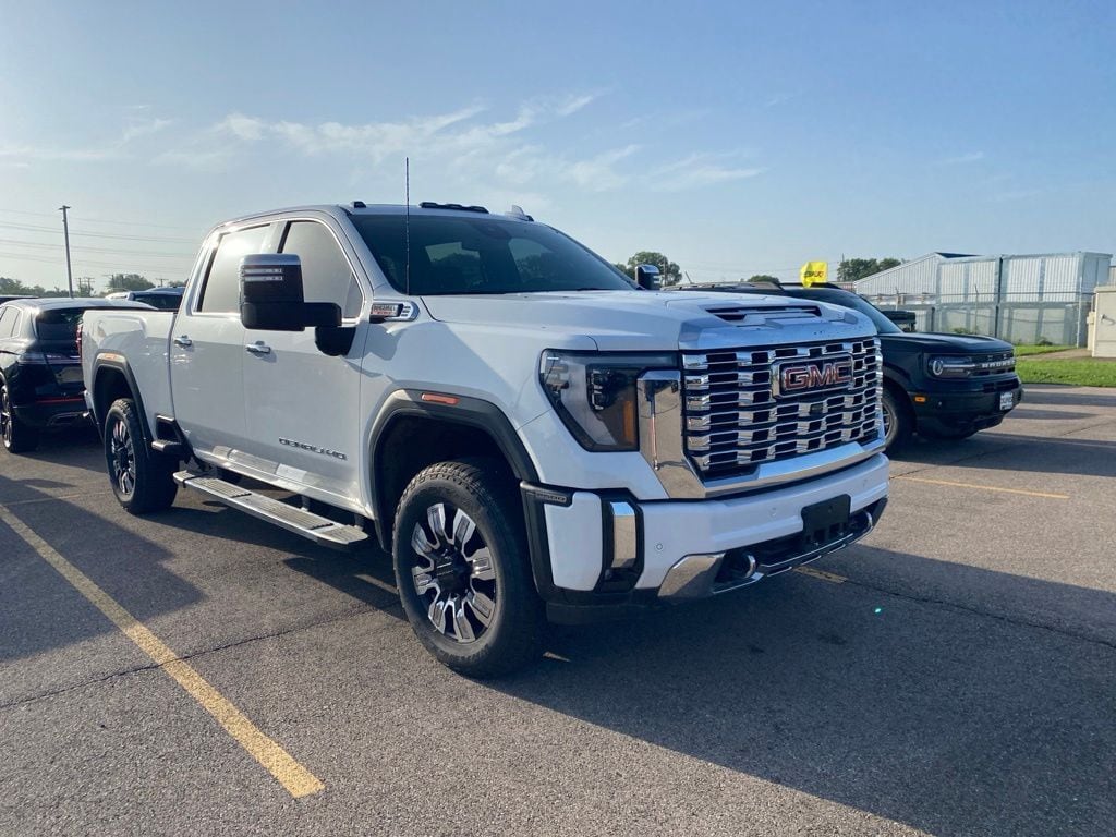 Used 2025 GMC Sierra 2500 HD Denali Truck Crew Cab