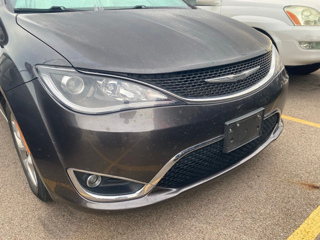 Used 2020 Chrysler Pacifica Touring L Van Passenger Van