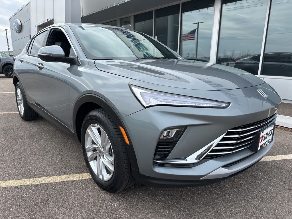 Used 2025 Buick Envista Preferred SUV