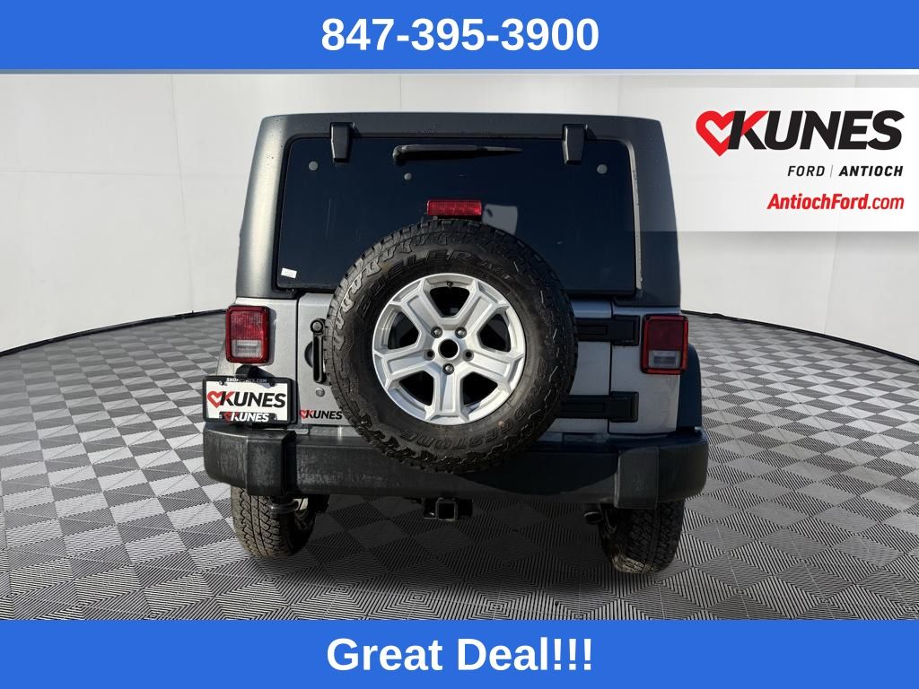 2017 Jeep Wrangler Unlimited Sport photo 3