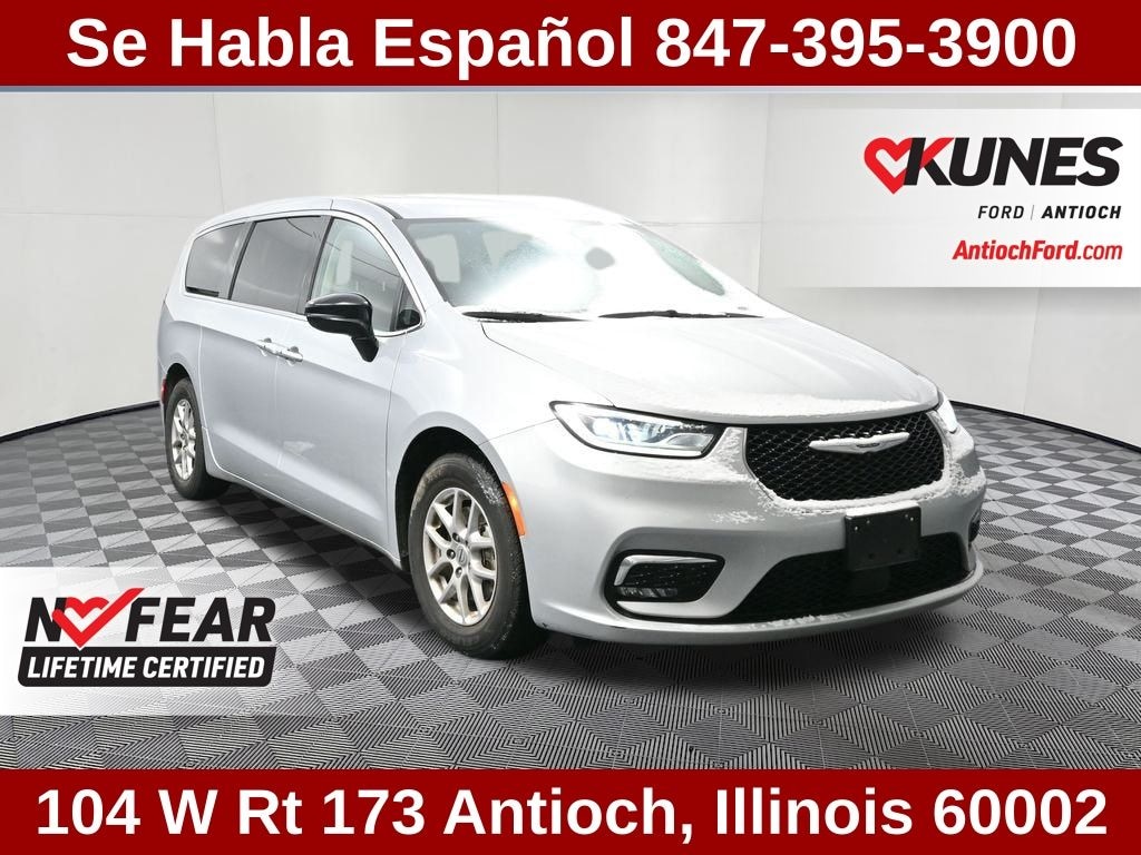 Used 2024 Chrysler Pacifica Touring L Van Passenger Van