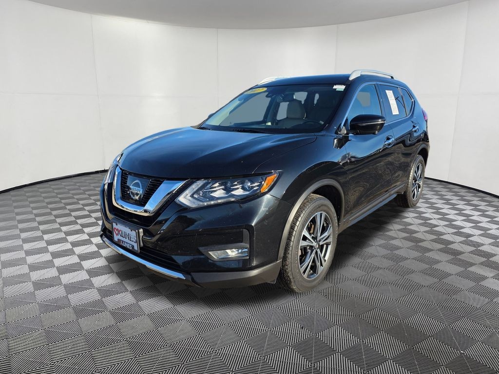 Used 2017 Nissan Rogue SL SUV