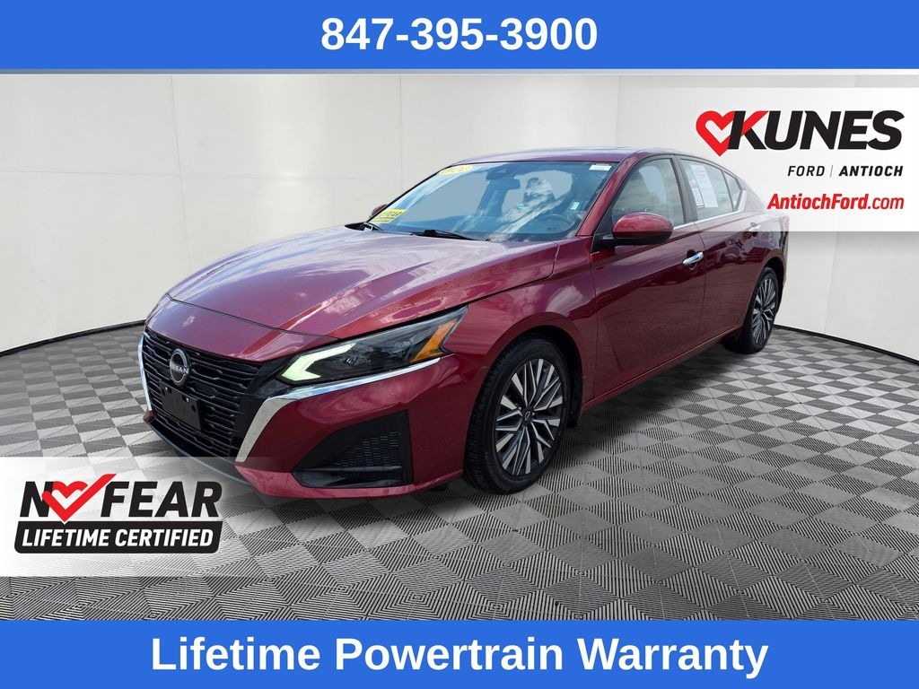 Used 2024 Nissan Altima 2.5 SV Sedan