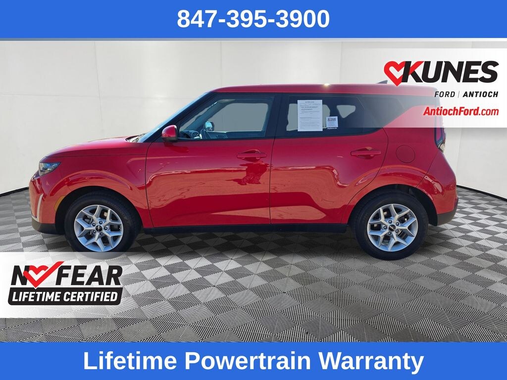 Used 2025 Kia Soul LX Hatchback
