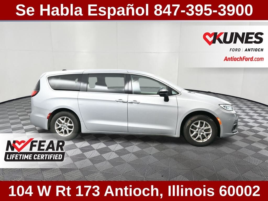 Used 2024 Chrysler Pacifica Touring L Van Passenger Van