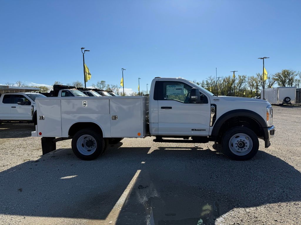 2023 Ford F-450 XL photo 2