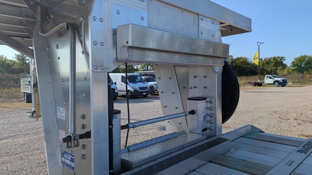 Used 2023 EBY GN25K-40 Gooseneck Equipment