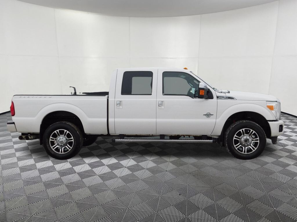 Used 2015 Ford F-250 XLT Truck Crew Cab