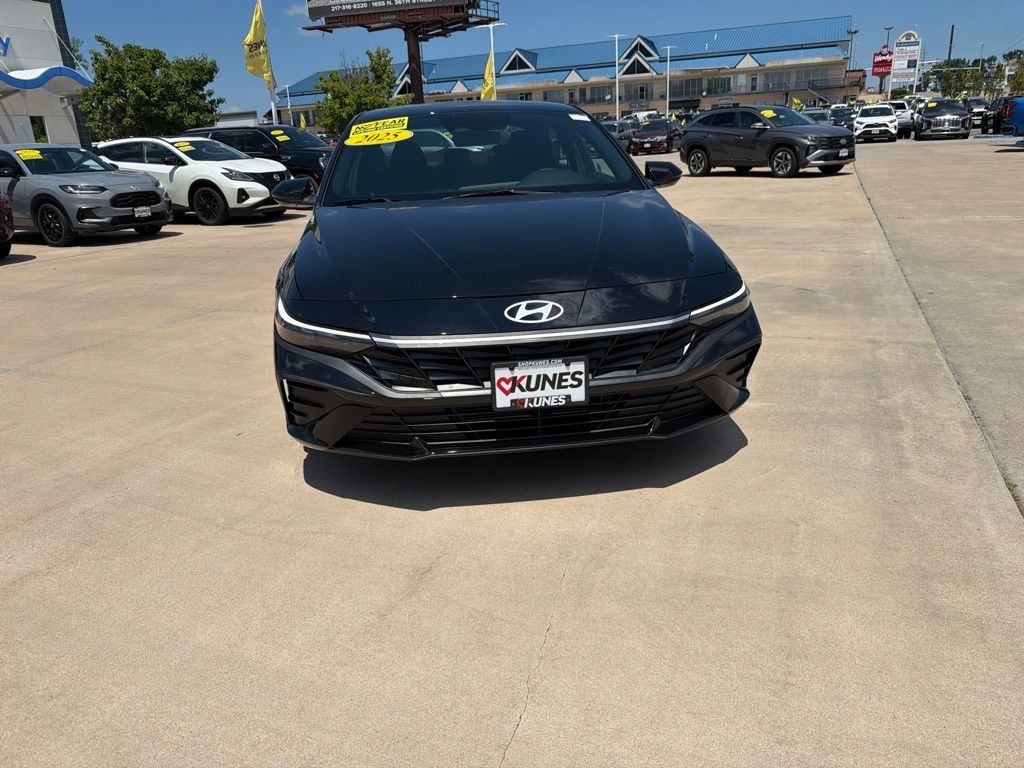 Used 2025 Hyundai Elantra Hybrid SEL Sport Sedan
