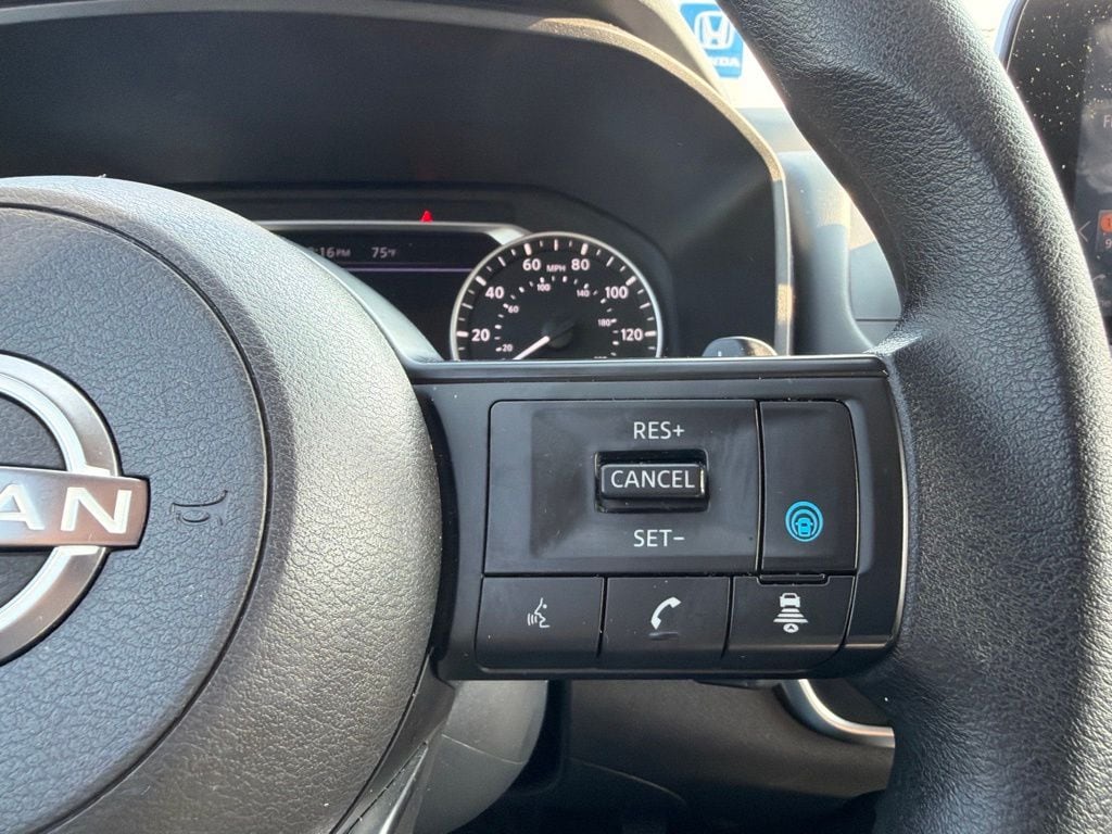 2024 Nissan Rogue SV - Photo 19