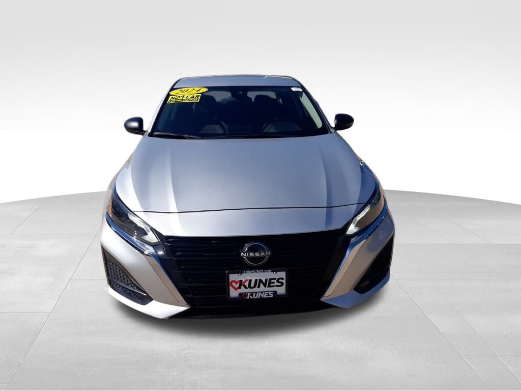 2024 Nissan Altima 2.5 SV photo 2