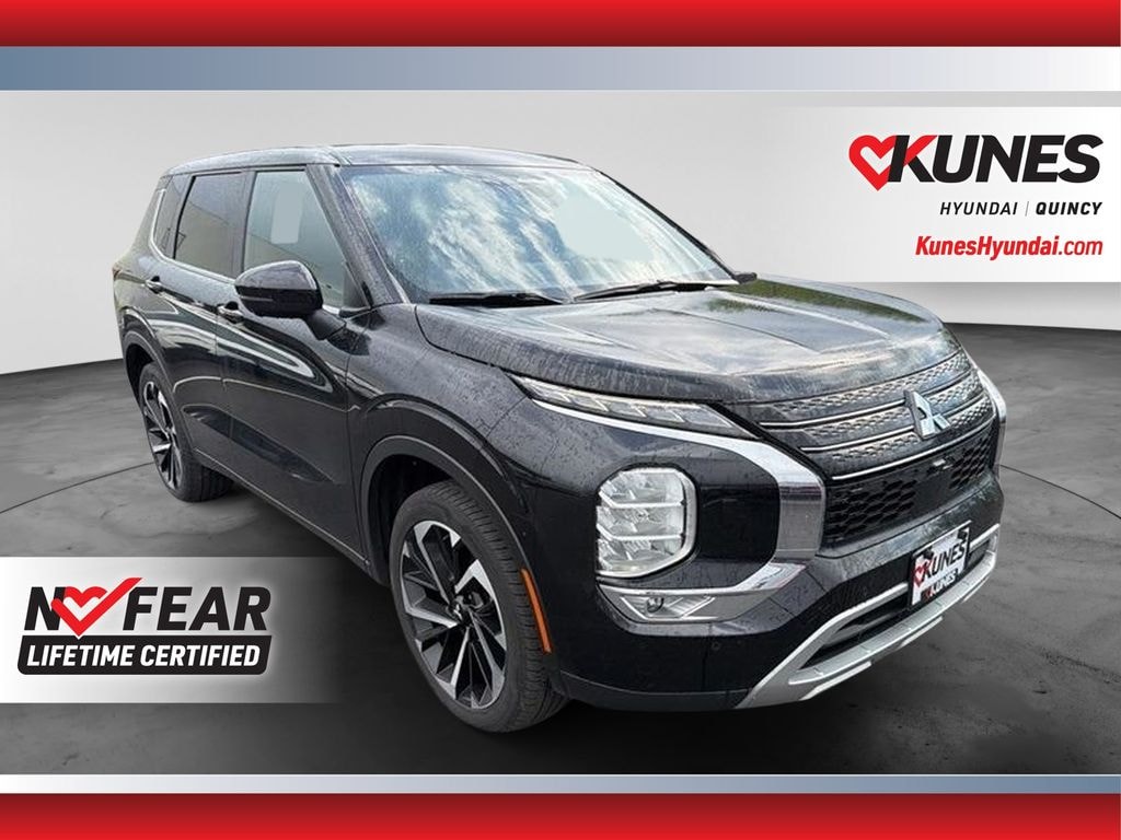 Used 2024 Mitsubishi Outlander SE SUV