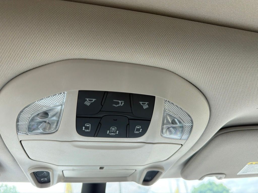 2024 Chrysler Pacifica Limited - Photo 30