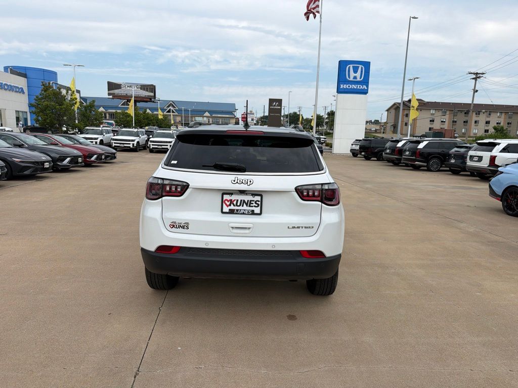 2025 Jeep Compass Limited - Photo 9