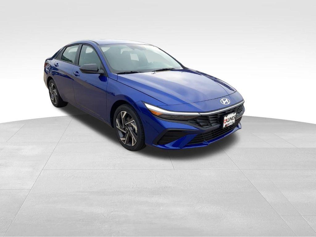 2025 Hyundai Elantra Blue's photo