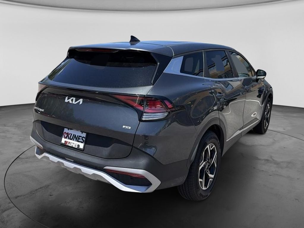 2024 Kia Sportage LX - Photo 10