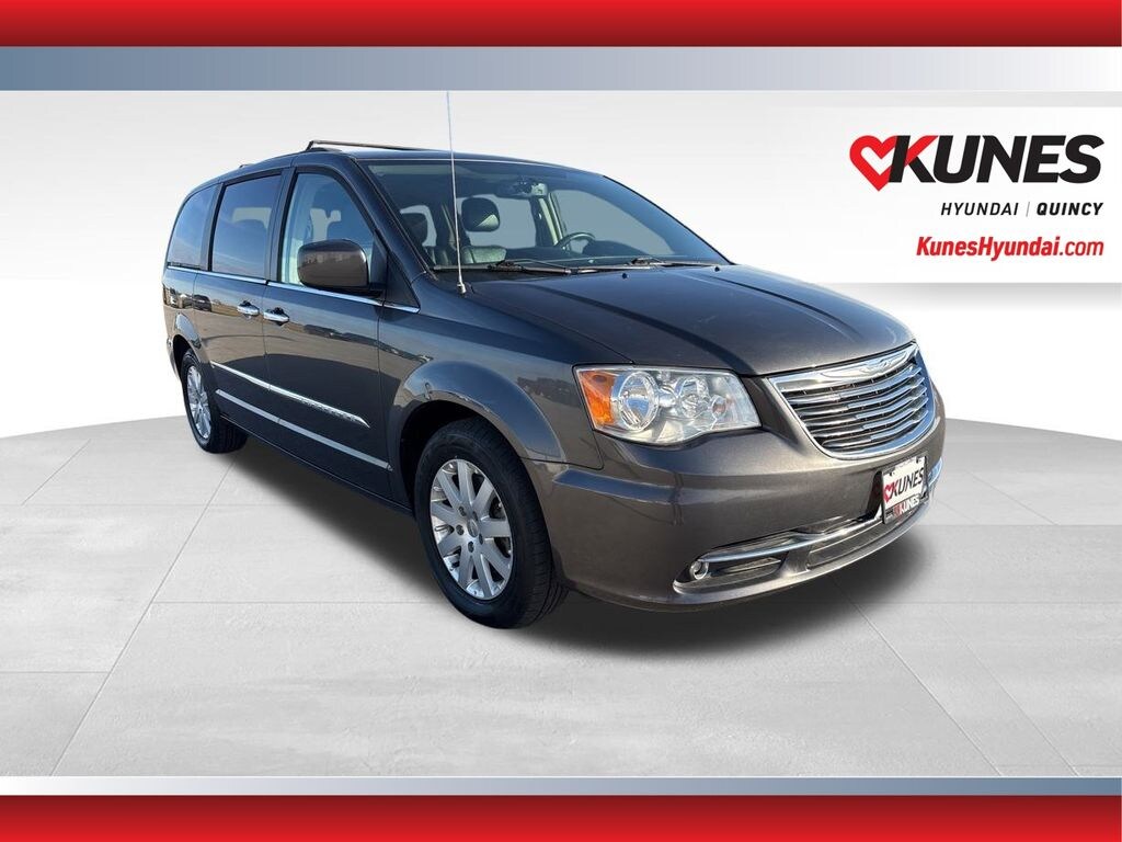 Used 2016 Chrysler Town & Country Touring Van LWB Passenger Van