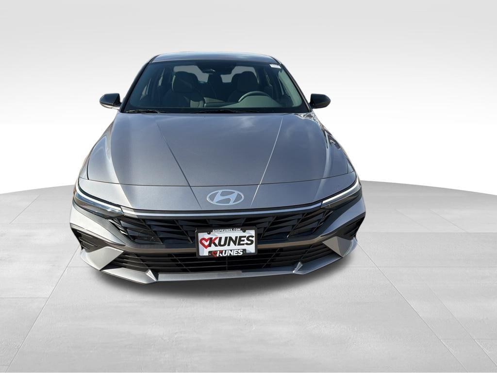 New 2026 Hyundai Elantra SEL Sport Sedan