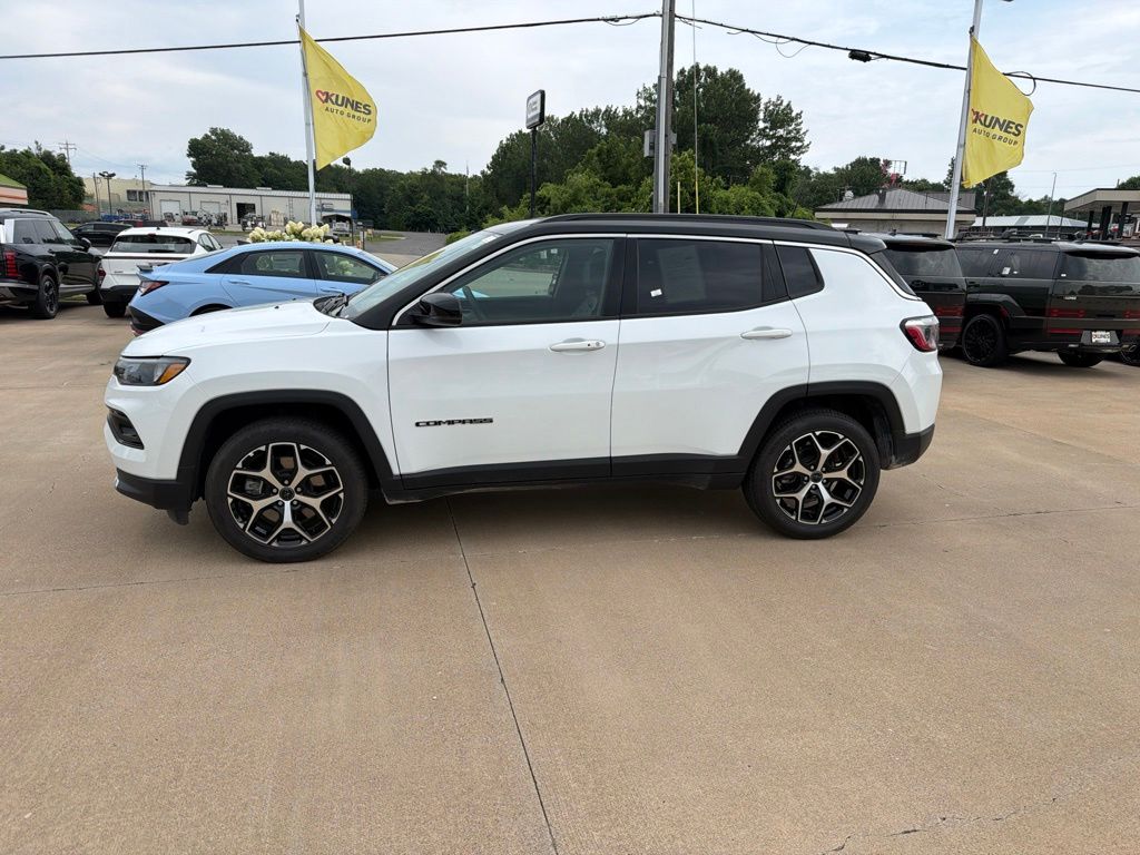 2025 Jeep Compass Limited - Photo 6
