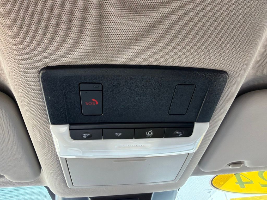 2024 Nissan Rogue SV - Photo 21
