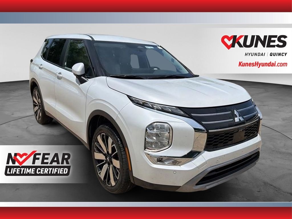 Used 2025 Mitsubishi Outlander SE SUV