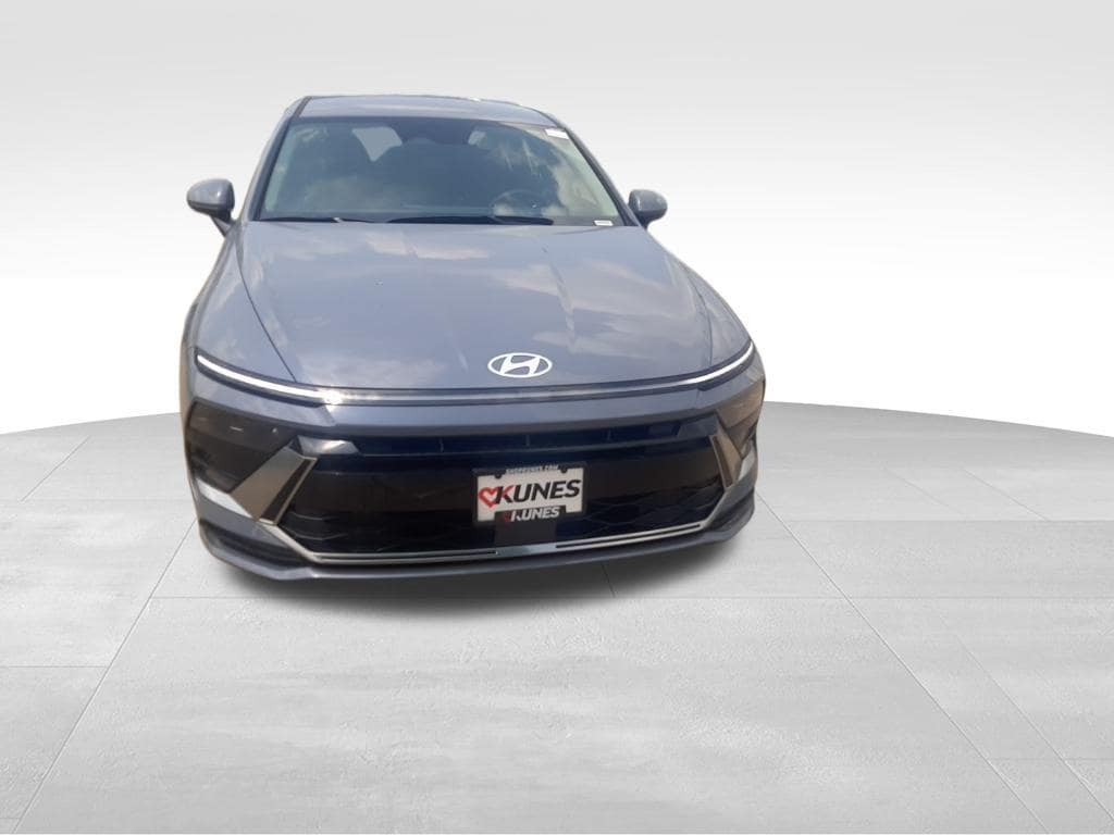 New 2025 Hyundai Sonata Hybrid SEL Sedan