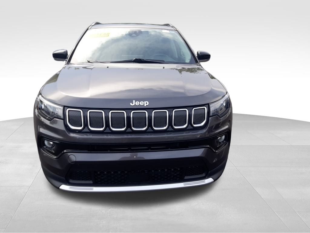 2022 Jeep Compass Limited photo 2