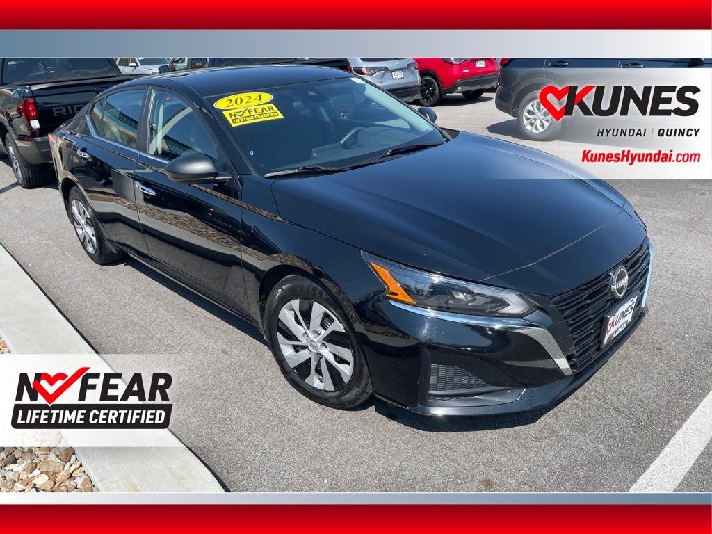 Used 2024 Nissan Altima 2.5 S Sedan